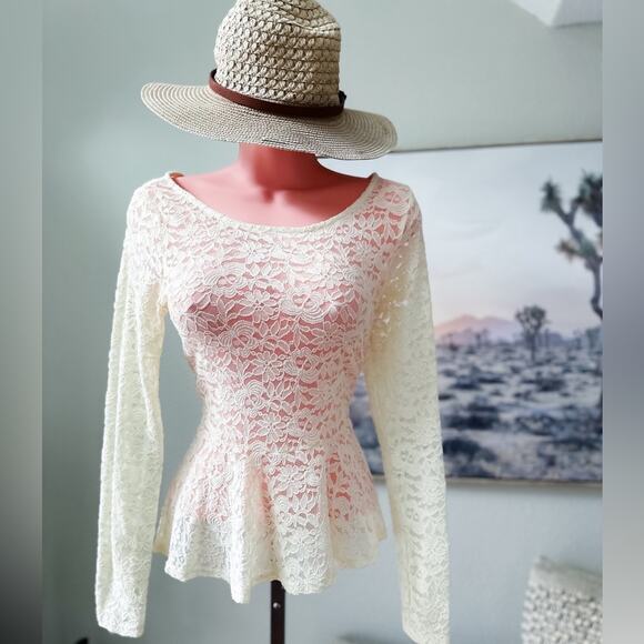 Heaven Sent delicate beauty sheer floral lace peplum glowing ivory top - Picture 2 of 5